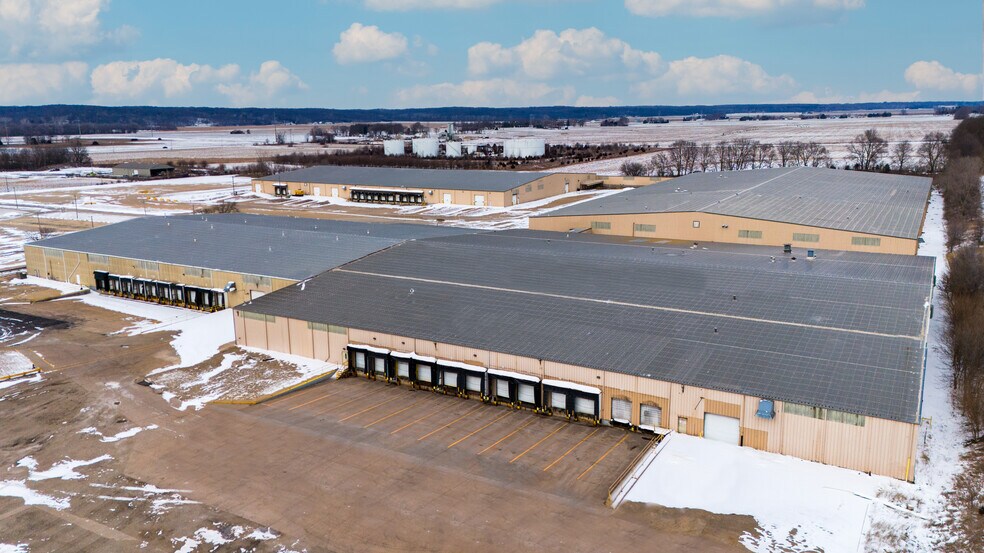 More Photos Of 2314 Wilkins Dr, Chillicothe Warehouse For Lease