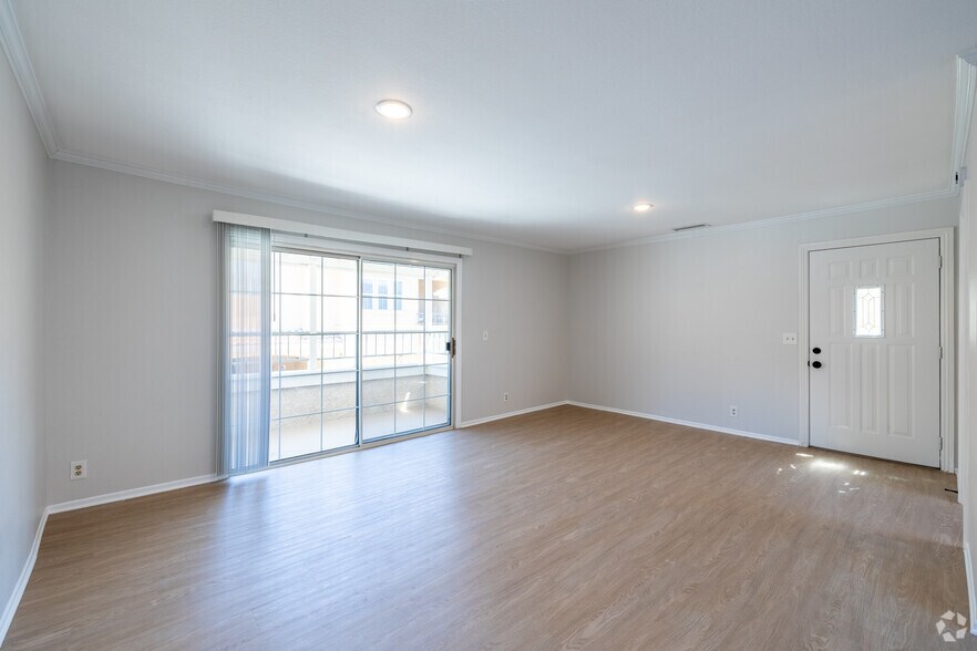 More Photos Of 5302-5304 Colodny Dr, Agoura Hills Apartments For Sale