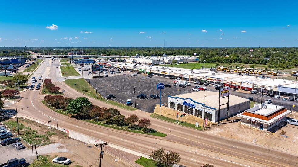 More Photos Of 101-185 Eastgate Plz, Waco Unknown For Lease