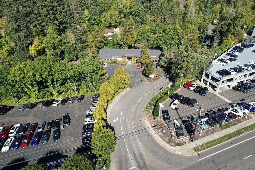 More Photos Of 3395 SW Garden View Ave, Portland Office For Sale