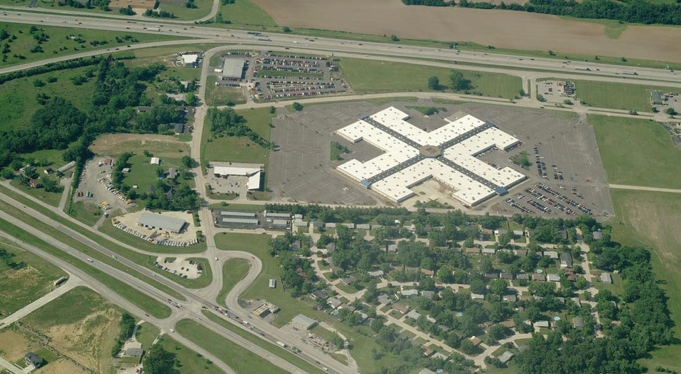 More Photos Of Veterans Memorial Pky @ Mall Pky, Wentzville Land For Sale