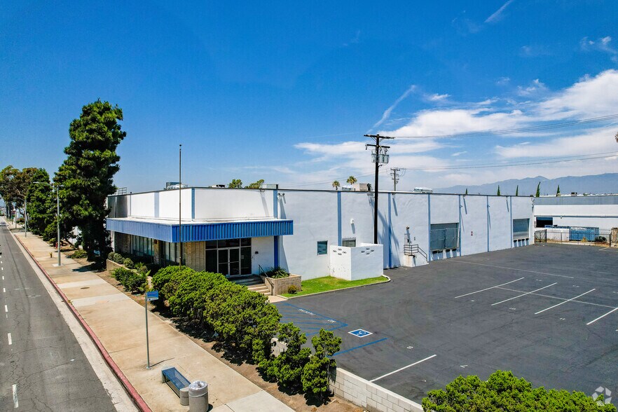 More Photos Of 6909 E Washington Blvd, Montebello Warehouse For Lease