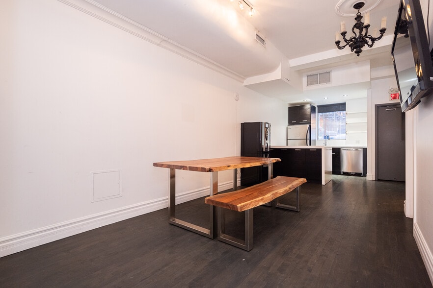 More Photos Of 1583 Rue Saint-Hubert, Montréal Storefront Retail Office For Sale