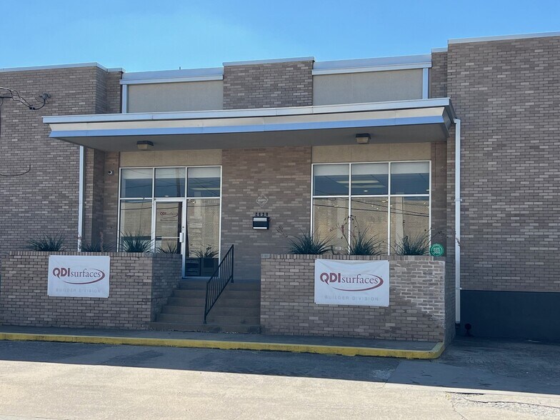 More Photos Of 2630 Andjon Dr, Dallas Distribution For Lease