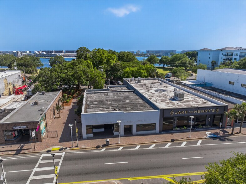 More Photos Of 142 & 144 US-98 Miracle Strip Pky, Fort Walton Beach Storefront For Sale