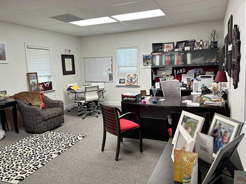 More Photos Of 1120 By Pass Rd, Vinton Medical For Sale