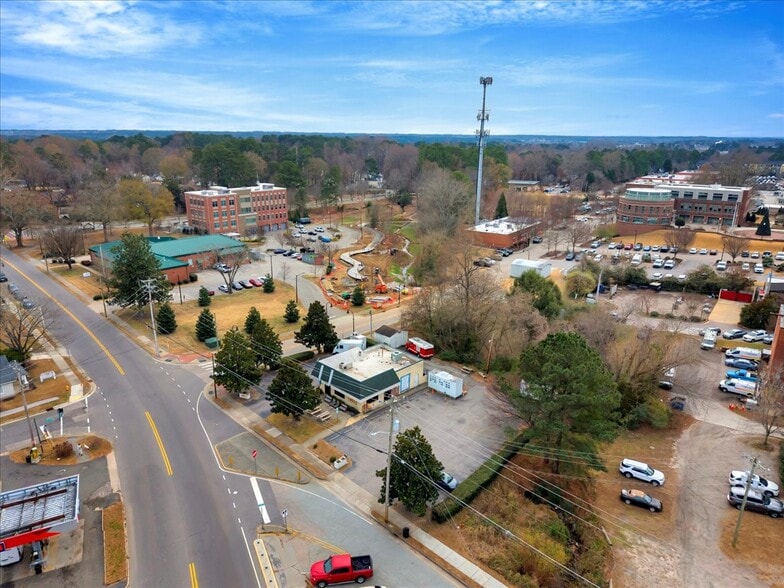 More Photos Of 306 Wait Ave, Wake Forest Fast Food For Sale