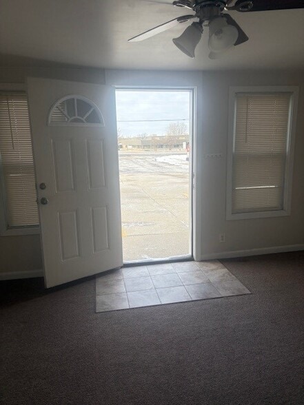 More Photos Of 10433 N Holly Rd, Holly Self Storage For Lease