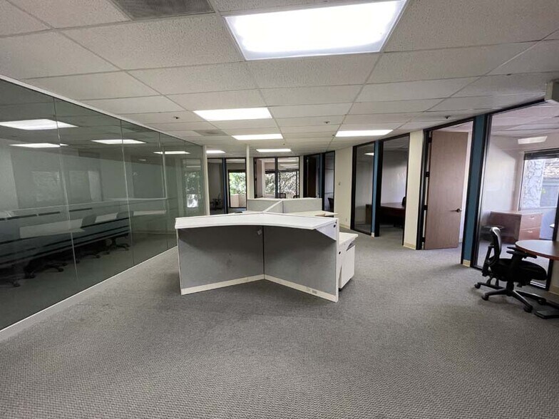 More Photos Of 710 Lakeway Dr, Sunnyvale Office For Lease
