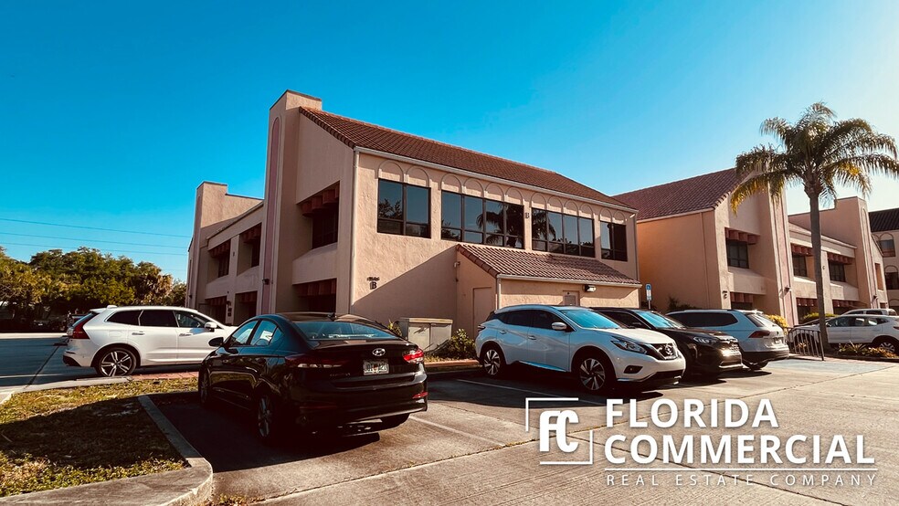 More Photos Of 900 SE Ocean Blvd, Stuart Medical For Lease