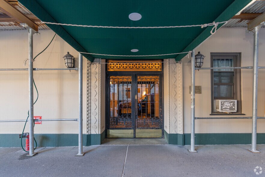 More Photos Of 968 Amsterdam Ave, New York Apartments For Lease