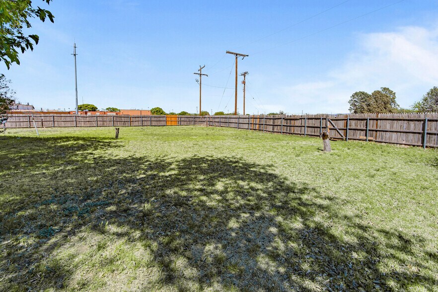 More Photos Of 501-524 Plaza Dr, Slaton Apartments For Sale