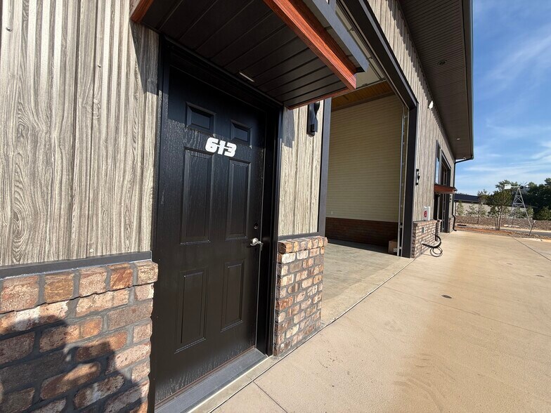 More Photos Of 144 McCrary Rd, Mooresville Industrial For Sale