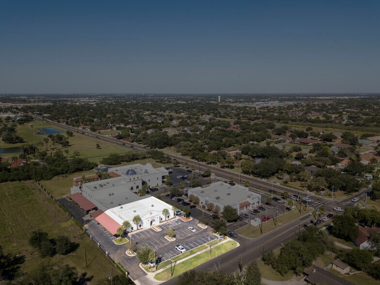 More Photos Of 1022 E Griffin Pky, Mission Medical For Sale