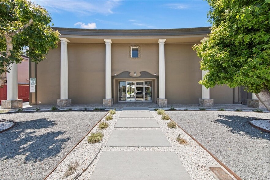 Primary Photo Of 1442 Gordon St, Redwood City Apartments For Sale