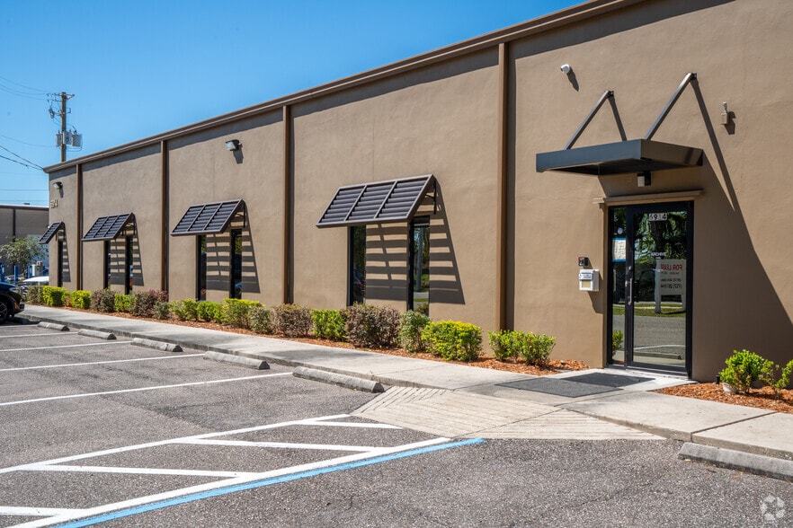 More Photos Of 6914 Asphalt Ave, Tampa Warehouse For Lease