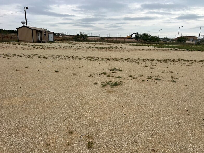 More Photos Of 1301 Baze Way, Snyder Land For Sale