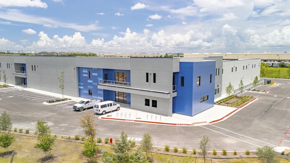 More Photos Of 15508 Impact Way, Pflugerville Warehouse For Lease