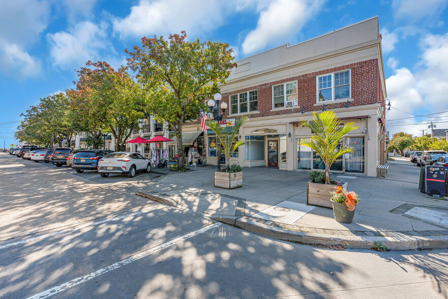 Primary Photo Of 60 Main Ave, Ocean Grove Restaurant For Lease