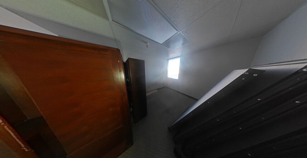 More Photos Of 1501 El Camino Ave, Sacramento Office Residential For Lease