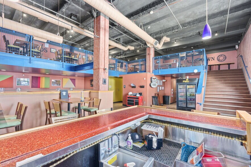 More Photos Of 812-814 W Hamilton St, Allentown Loft Creative Space For Sale