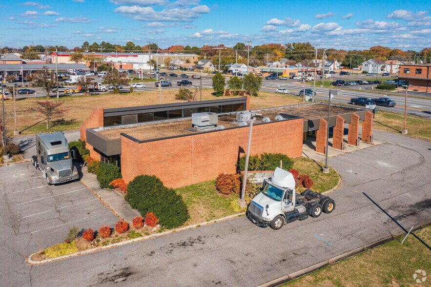 More Photos Of 3351 E Princess Anne Rd, Norfolk Bank For Sale