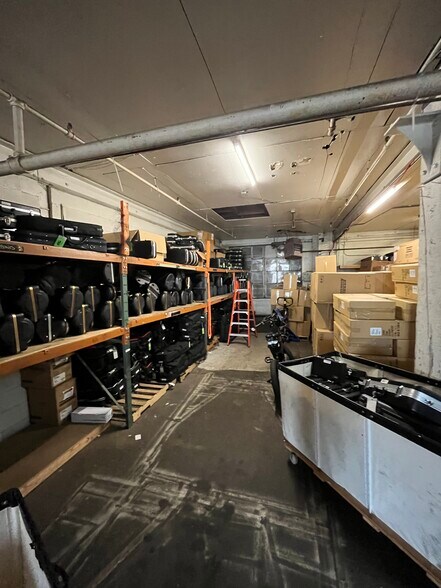More Photos Of 273 Lenox St, Norwood Warehouse For Lease