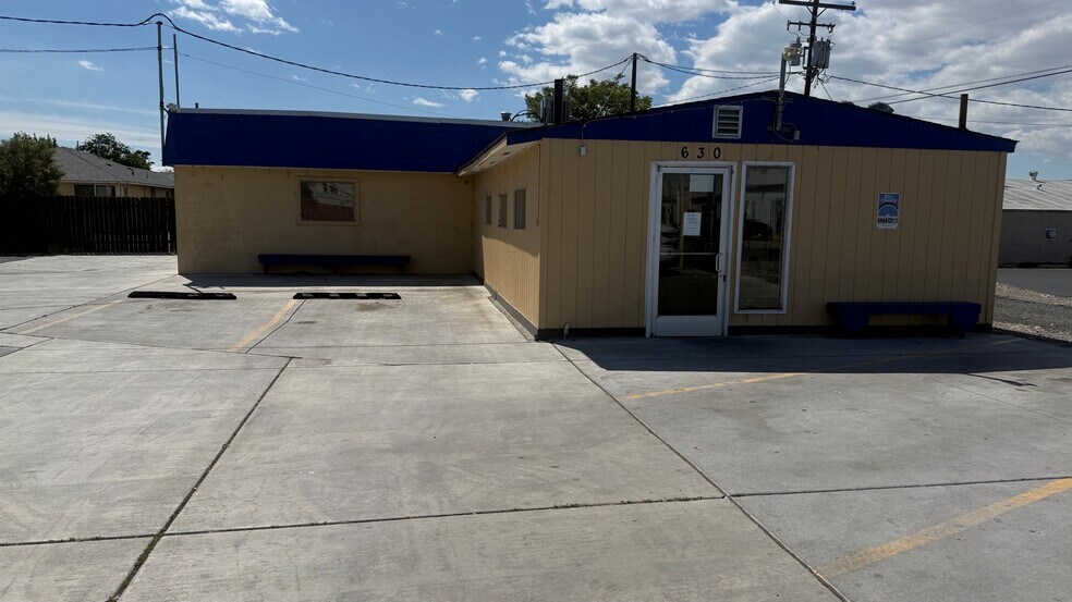 Primary Photo Of 1251 Switzler Ave, Umatilla General Retail For Sale