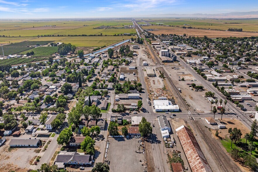 More Photos Of 128 S Colusa St, Willows Specialty For Lease