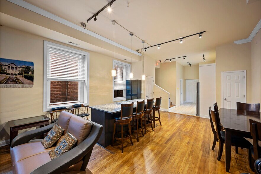 More Photos Of 338 N Charles St, Baltimore Storefront Retail Residential For Sale