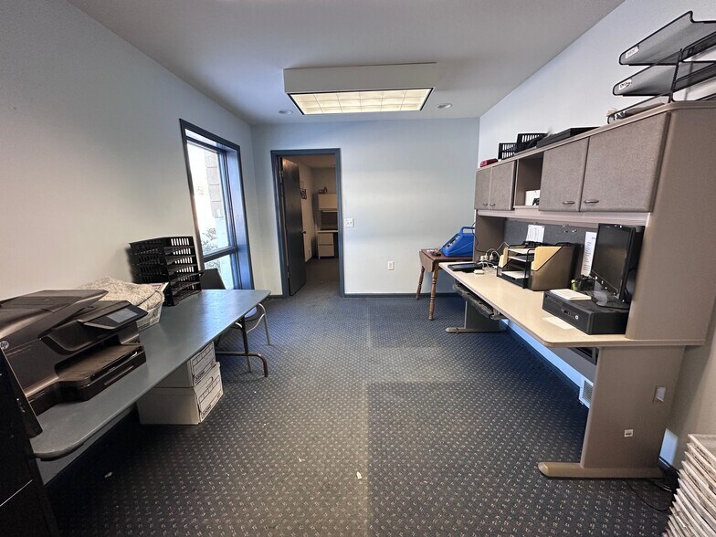 More Photos Of 3160 Continental Dr, Traverse City Warehouse For Sale