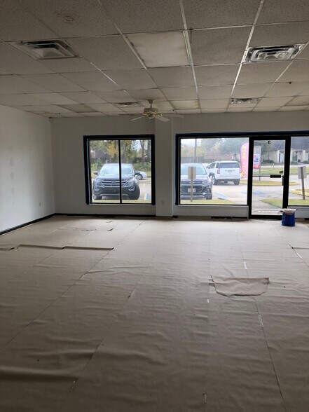 More Photos Of 13847 Coursey Blvd, Baton Rouge Freestanding For Lease