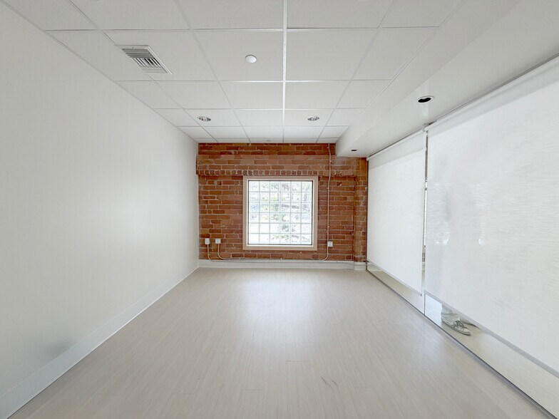 More Photos Of 201 Wilshire Blvd, Santa Monica Loft Creative Space For Lease