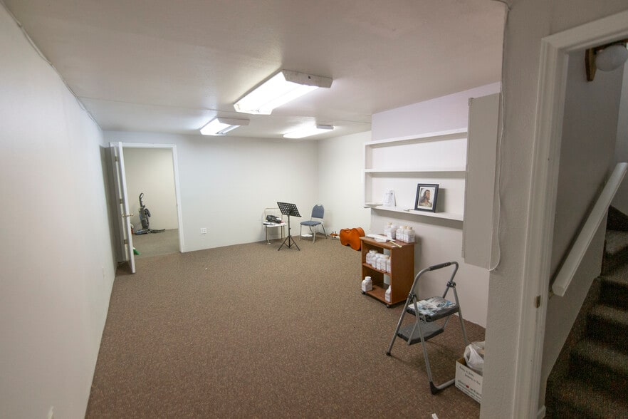 More Photos Of 1097-1105 S Orem Blvd, Orem Office For Lease