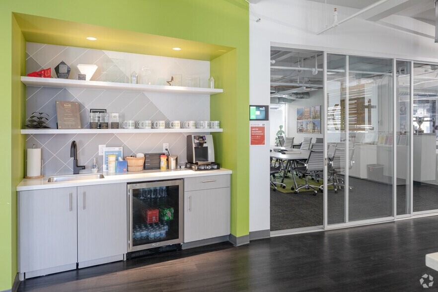 More Photos Of 820 16th St, Denver Office For Sale