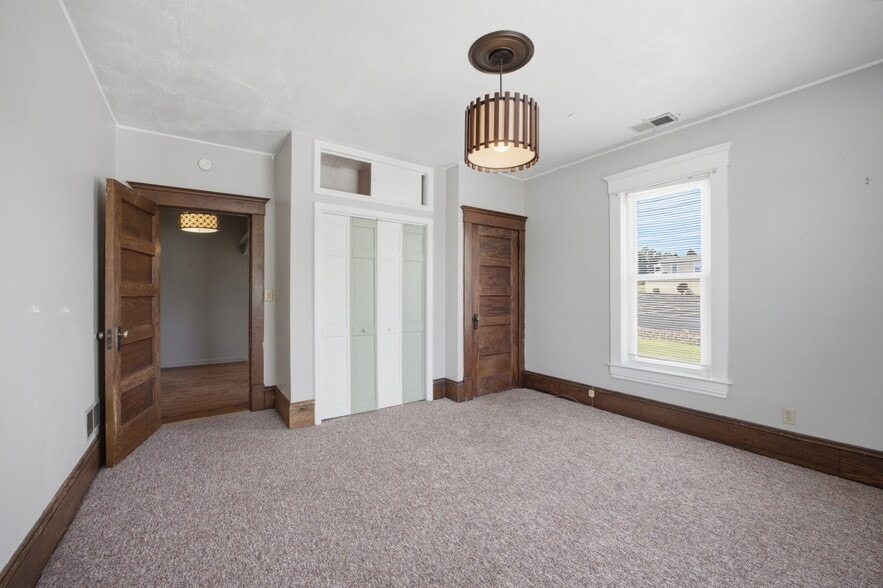 More Photos Of 229 E Main St, Bridgeport Loft Creative Space For Sale