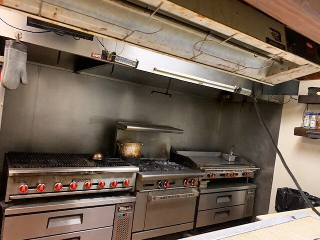 More Photos Of 8834 US Highway 51 N, Millington Restaurant For Lease