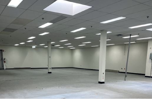 More Photos Of 1300 Rue De Louvain O, Montréal Light Manufacturing For Lease