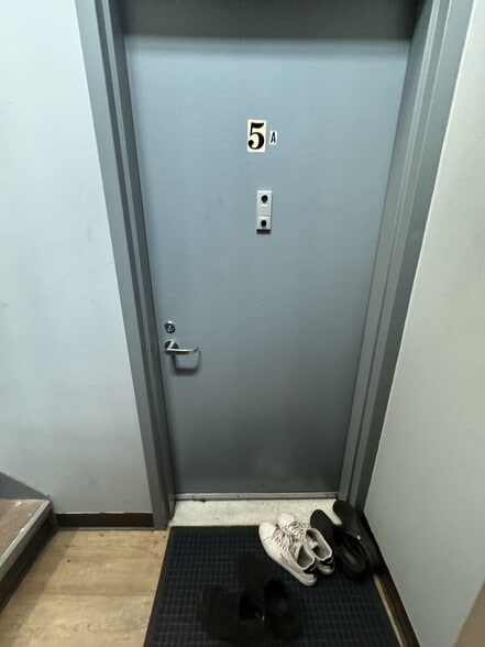 More Photos Of 1695 Lexington Ave, New York Apartments For Sale