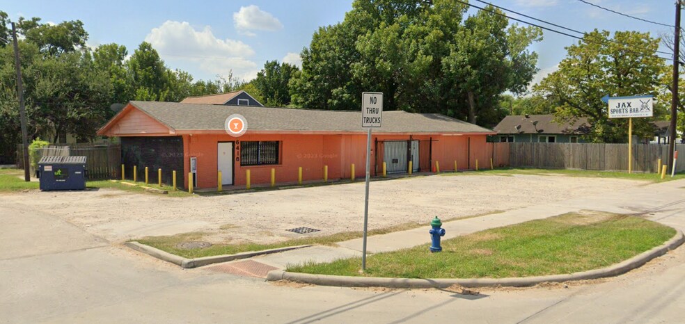 Primary Photo Of 6416 Wallisville Rd, Houston Restaurant For Lease