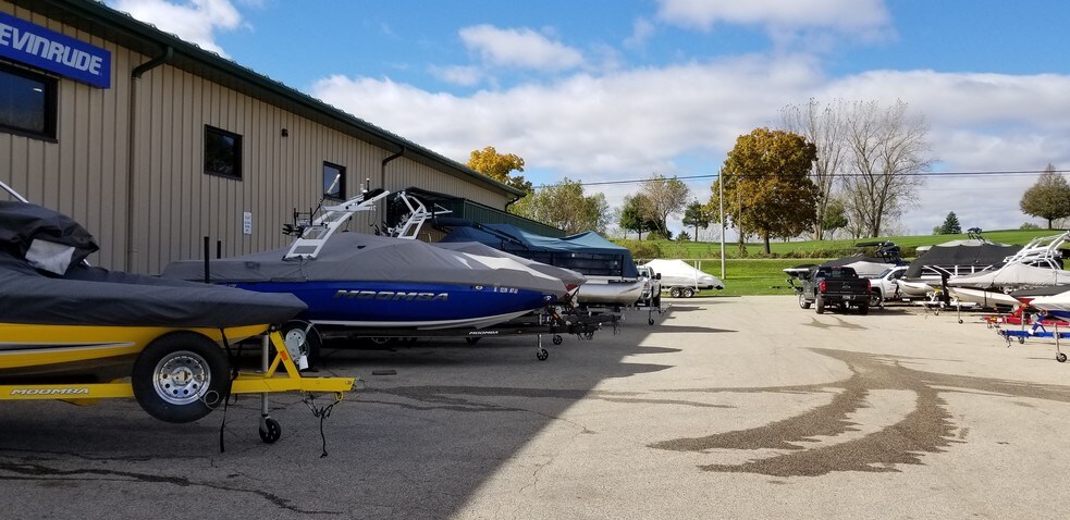More Photos Of 2101 Route 176, Prairie Grove Showroom For Sale