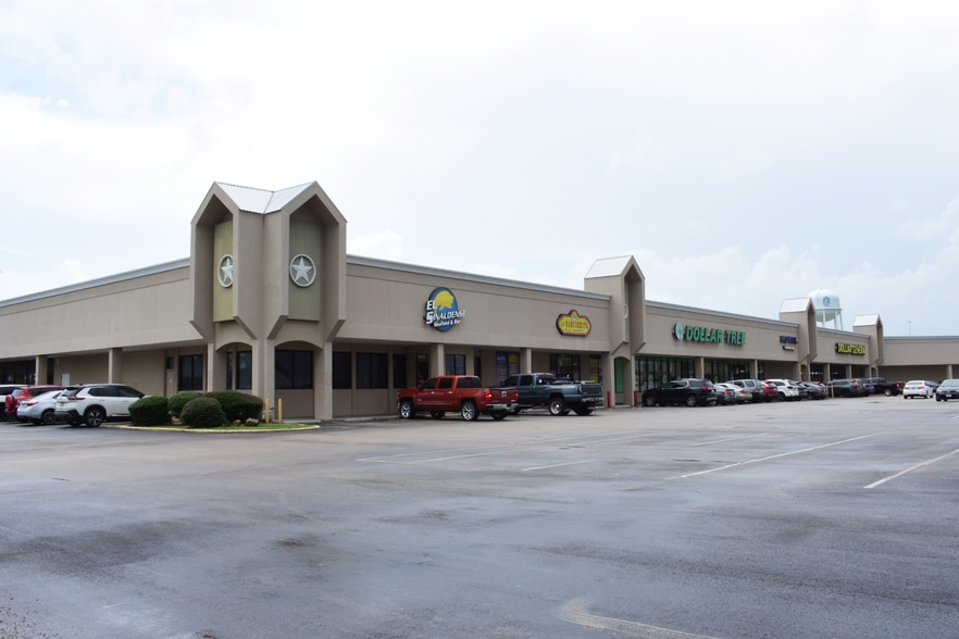 More Photos Of 1711-1927 Garth Rd, Baytown Unknown For Lease