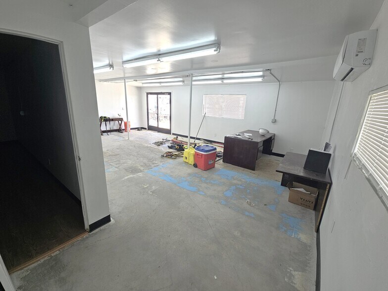 More Photos Of 10135 S Barrackman Rd, Mohave Valley Light Distribution For Lease