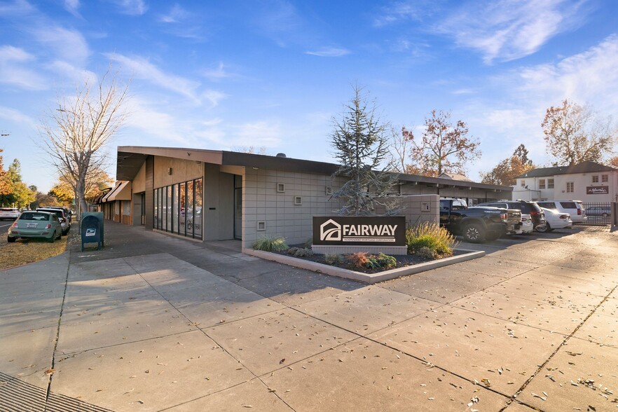 More Photos Of 300-308 Salem St, Chico Office For Sale