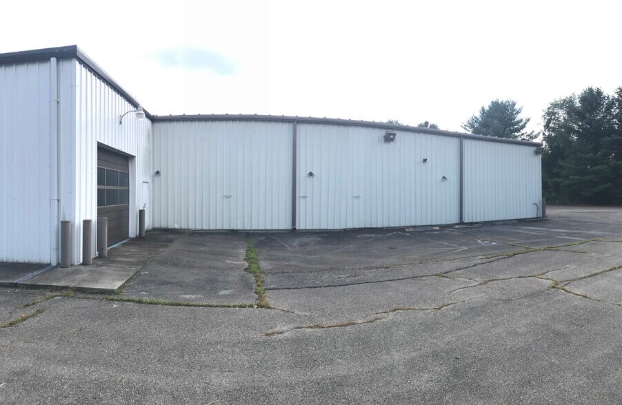 More Photos Of 1601 Bob White Blvd, Pulaski Auto Dealership For Sale