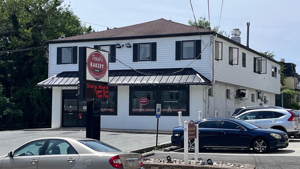 More Photos Of 1020 Lincoln Ave, Prospect Park Storefront Retail Residential For Sale