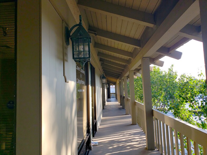 More Photos Of 2503 Eastbluff Dr, Newport Beach Medical For Lease
