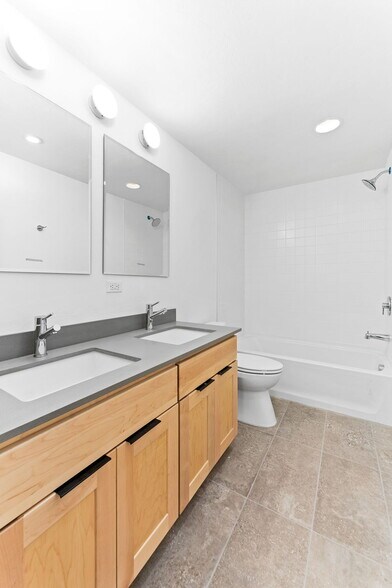 More Photos Of 21 Lalo Way, Tucson Multifamily For Sale