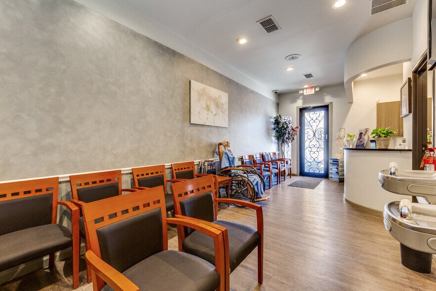 More Photos Of 2122 Babcock Rd, San Antonio Medical For Sale