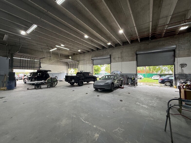 More Photos Of 13301 SW 131st St, Miami Light Distribution For Lease
